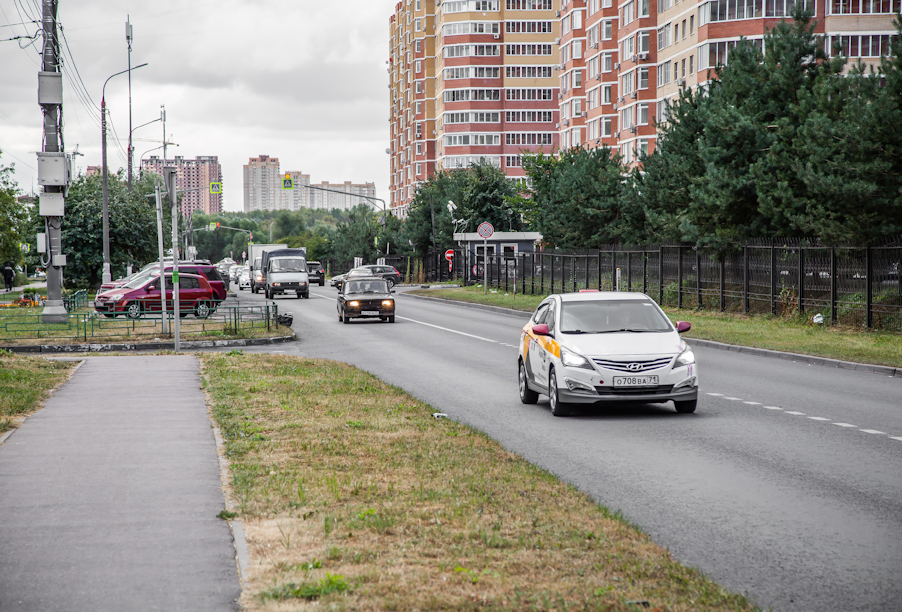 В 7 муниципалитетах Подмосковья отремонтировали 30 км дорог, ведущих к медучреждениям