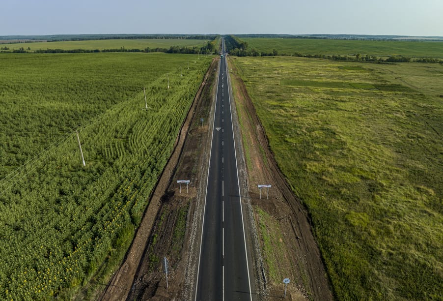 В этом году по нацпроекту обновят 3,36 тысяч километров региональной опорной сети автодорог